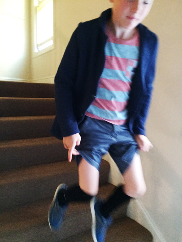 hankjumperstairs
