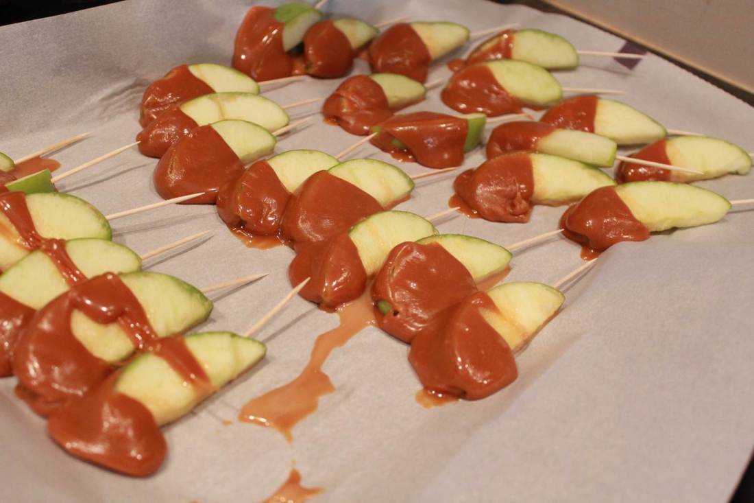 Caramel Apples | Mighty Girl
