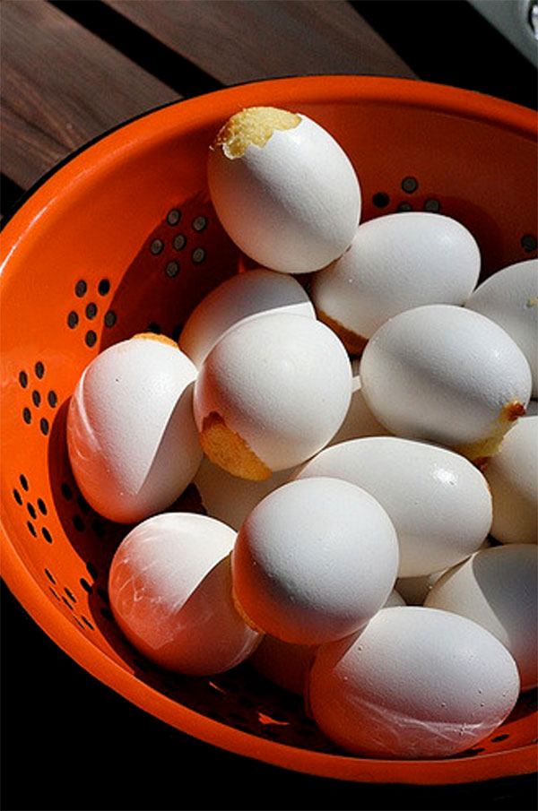 3eggshellcakescollander