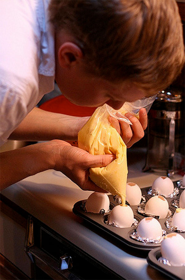 henningeggshellcakes